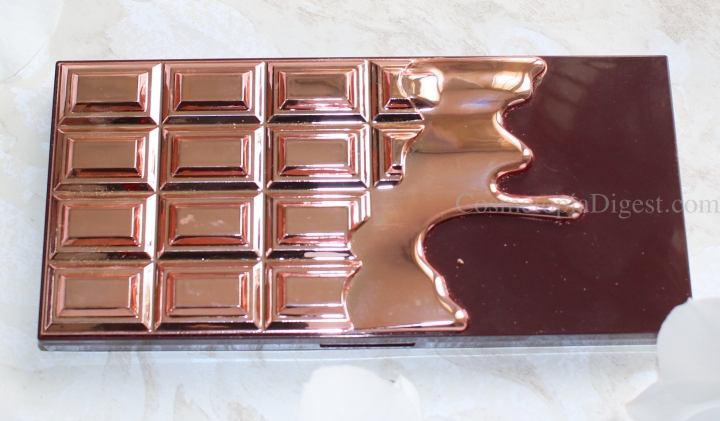 Here is the review, a makeup tutorial, and swatches of the Makeup Revolution Chocolate Rose Gold Eyeshadow Palette